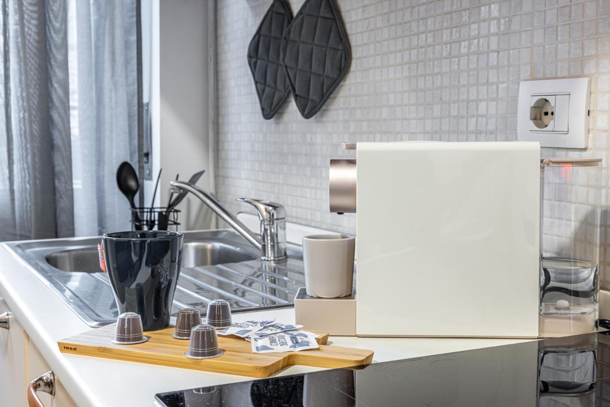 Apartment Modern New House - Duomo In 10 Min - Netflix & Wi-fi *